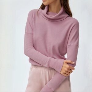 The Group by Babaton Aritzia Thermal Cowlneck Long Sleeve Mauve Pink Size Large